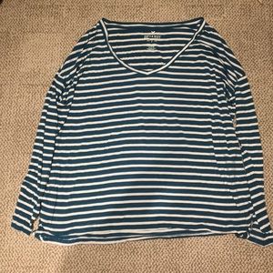 Women’s long sleeve top